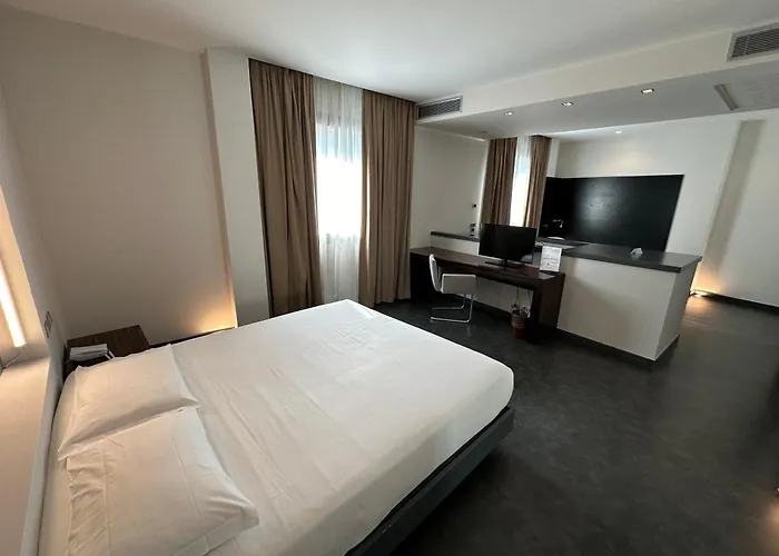 Hotel Cruise