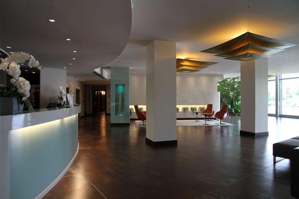 Hotel Cruise